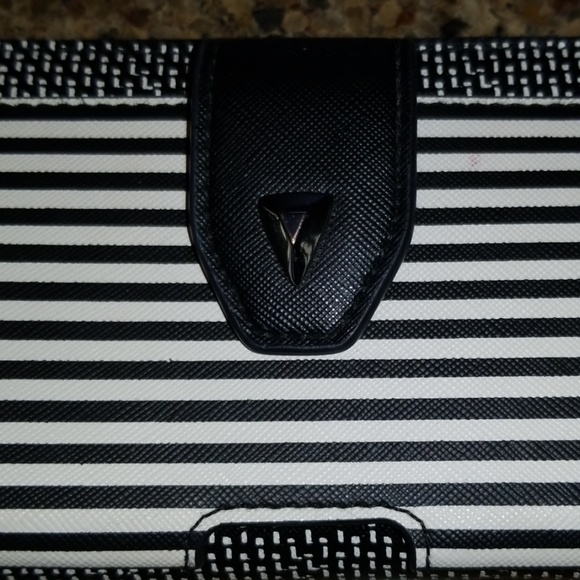 Stella Dot Billfold - Picture 2 of 3